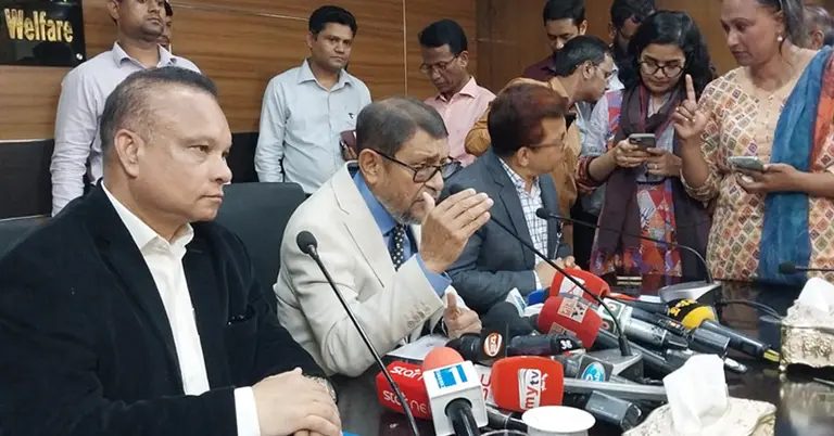 স্বাস্থ্যমন্ত্রীর ব্রিফ্রিং